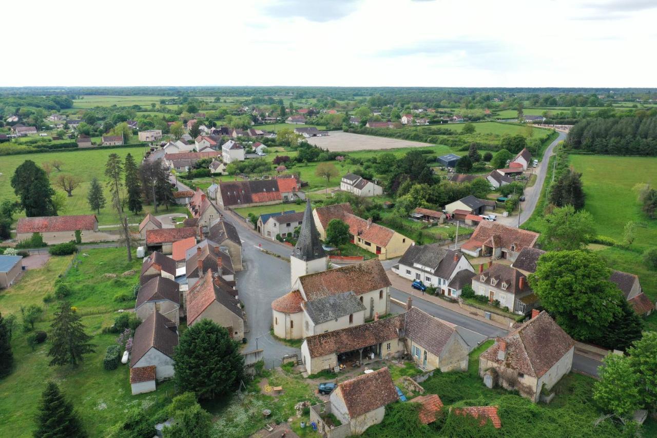 Les Vignes Pierre Villa Mornay-sur-Allier Bagian luar foto